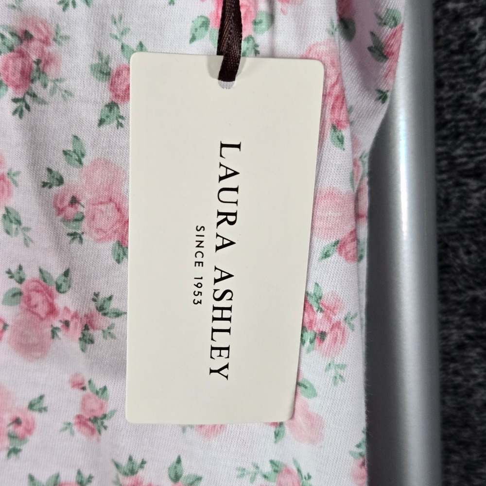 Laura Ashley Womens 3-Piece Pajama Set XL Pink Rose Floral Top Shorts Pants NEW - Picture 8 of 8